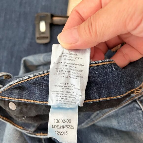 Joe's Hi Waisted Straight Leg Distressed Whiskering Faded Pocket Stretch Jeans - Picture 12 of 12